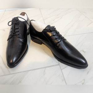 NIB Frye Erica Oxfords (Black)